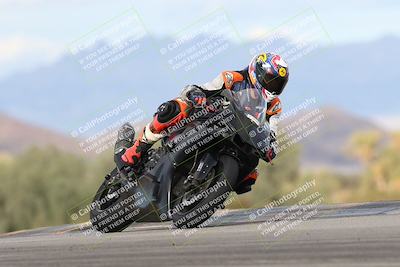 media/Nov-16-2025-Race Pace (Sun) [[8c5fa54630]]/Non Verified Riders (1st 20 Minutes)/7-Turn 9 Entry (210pm)/